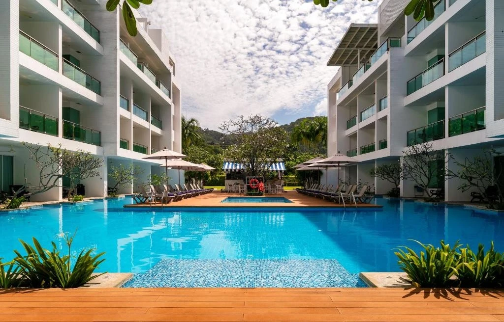 🏠 THE OLD PHUKET KARON BEACH RESORT 4⭐