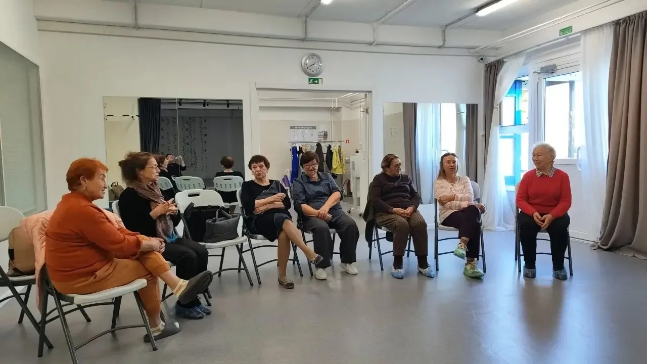 💬🎭"Наш клуб "Сцена для Всех!" в рамках программы "Серебряный возраст" (55+) продолжае...