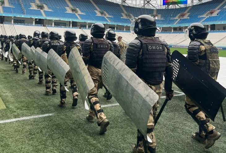 На территории стадиона «Волгоград Арена» прошла масштабная тренировка подразделений ОМО...