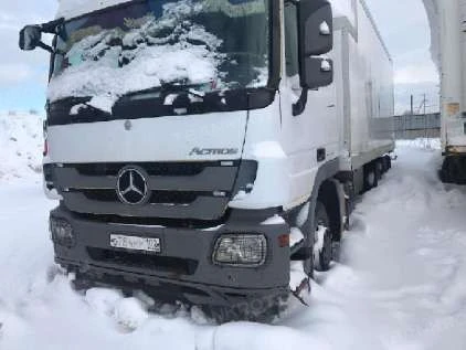 Автомобиль с бортовой платформой 681504 на шасси Mercedes-Benz Actros 2641 L, X89681504...