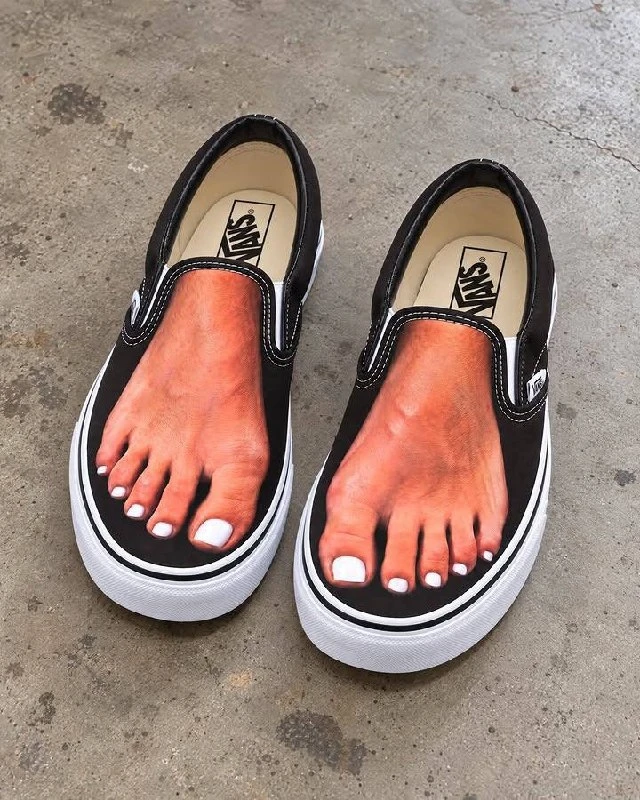 📢 VANS С ПЕДИКЮРОМ — креатор strangecollabo придумал слипоны в виде БОСЫХ НОГ.