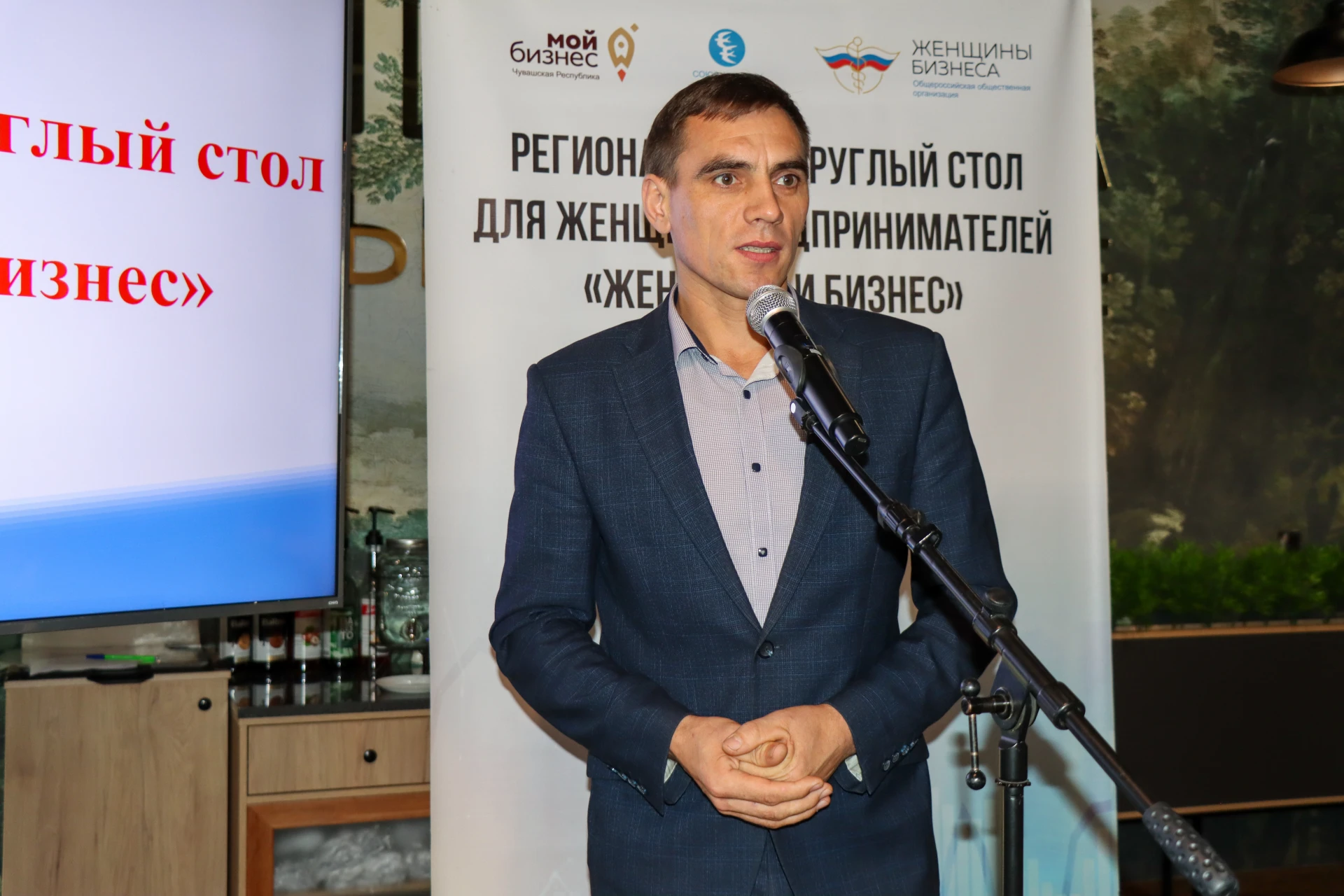 Тепло сердец, сила идей: как прошел круглый стол «Женщины и бизнес» в Ядрине