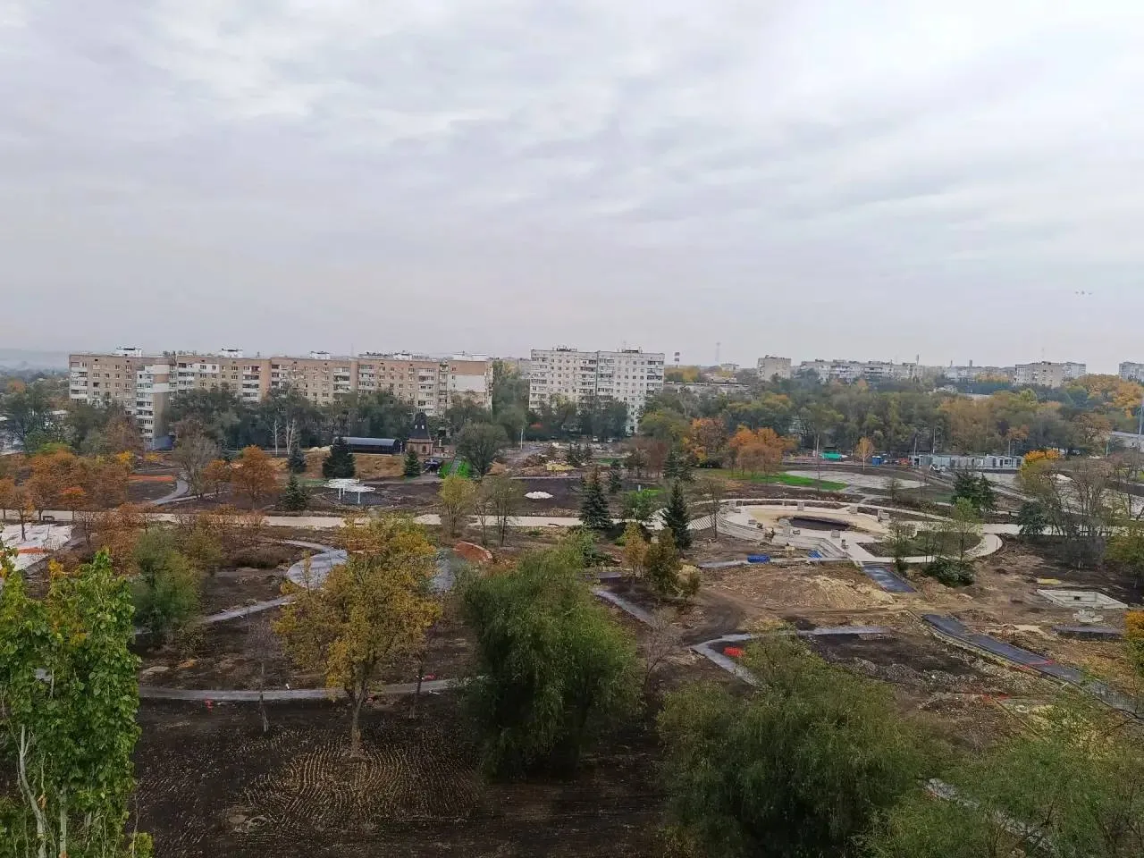В парке «Дружба» надеются на завершение работ