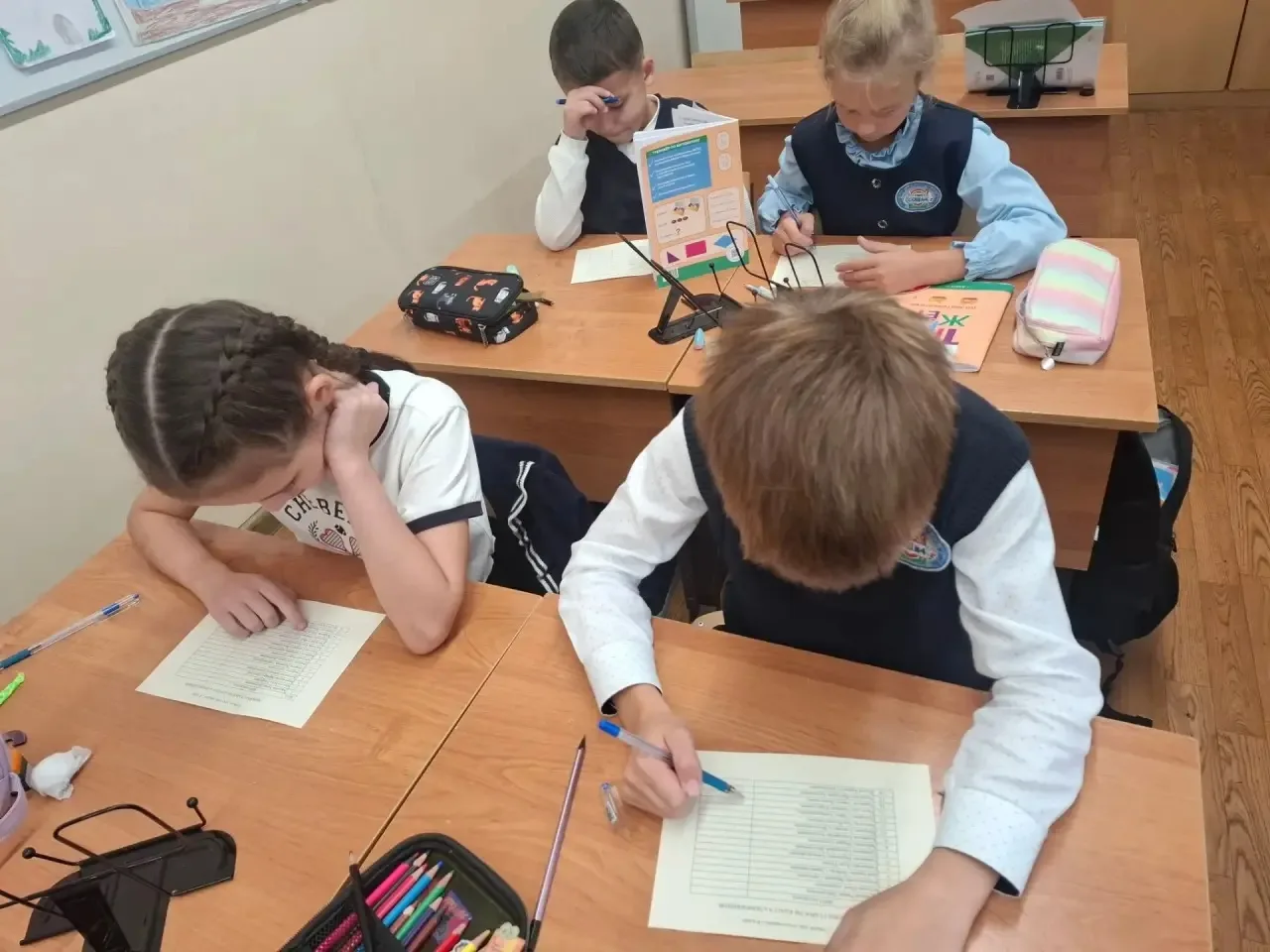 🗳️ Выборы в совет самоуправления класса!