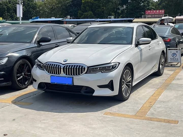 2022 BMW 3 Series 320i Sport Package