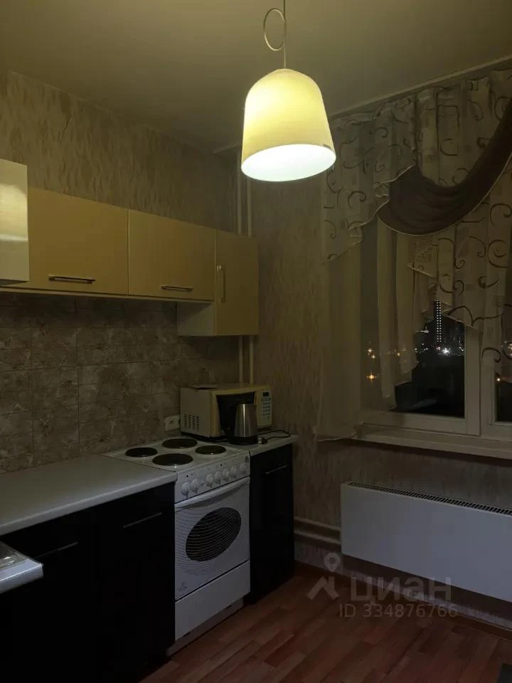 Сдам без посредников: 1-комнатная квартира, 40м²