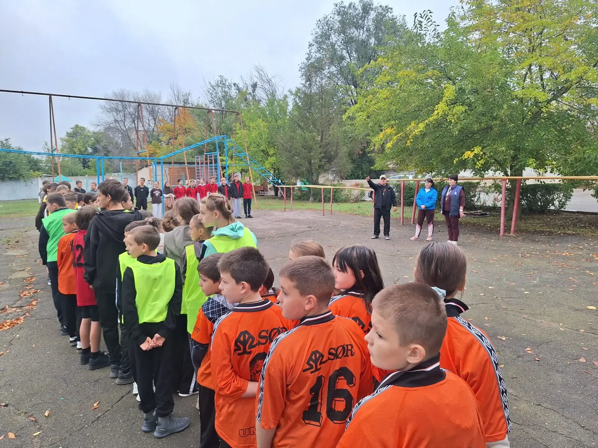 🏃‍♂️ День рождения Чаплинки отметили школьным кроссом
