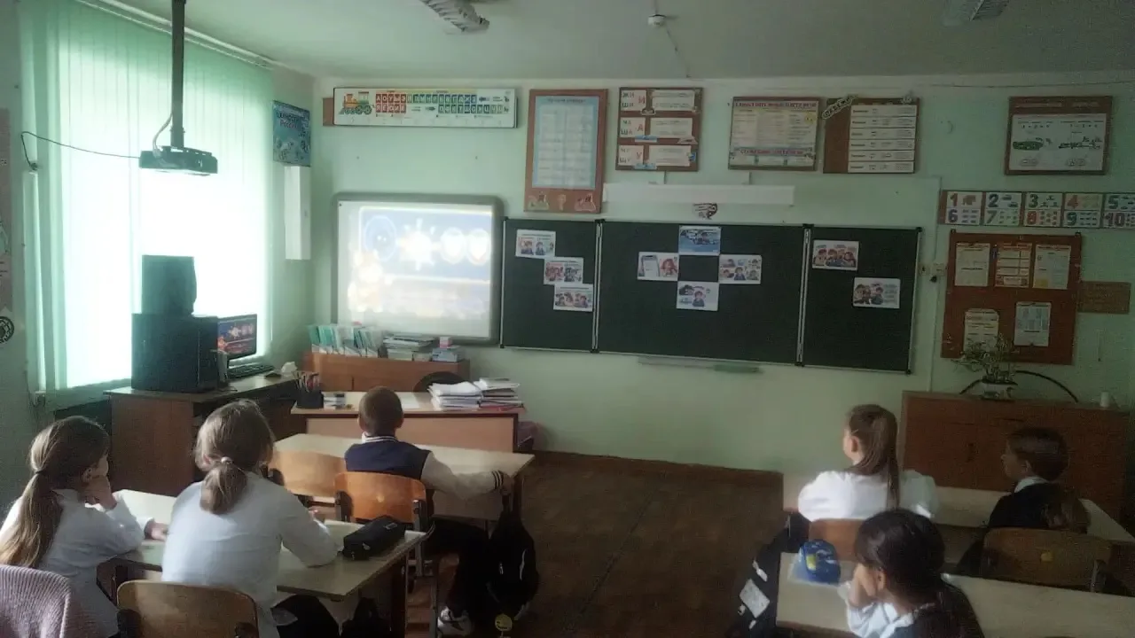 📌 12 сентября на «Разговорах о важном» обсудили важную тему — безопасность детей в инт...