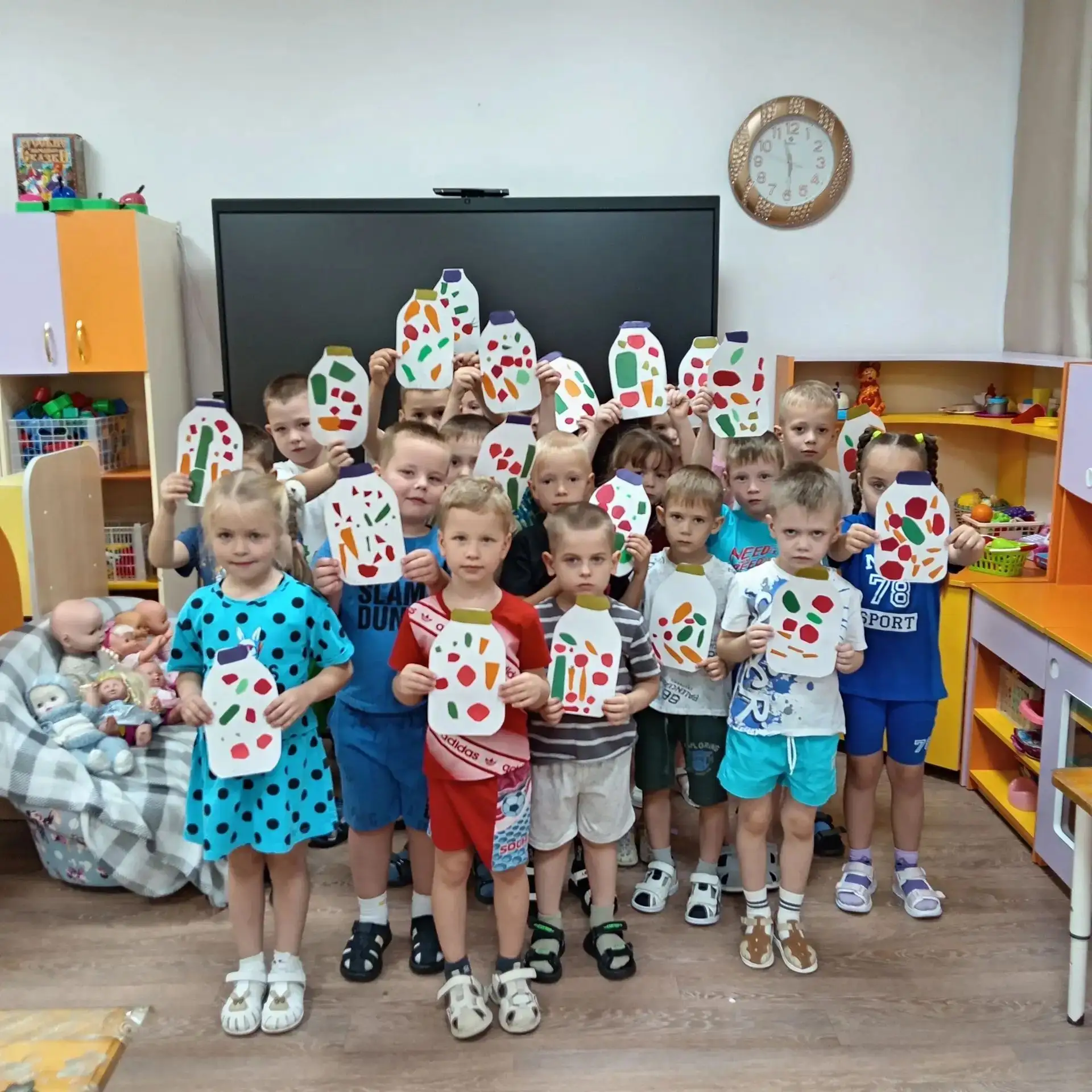 В подготовительной группе в рамках проекта «Добрые игры» прошла увлекательная творческа...