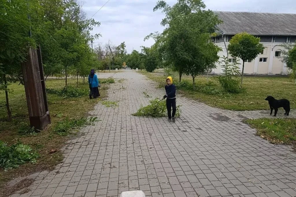 В Шахтах благоустроили дворы и добавили освещение