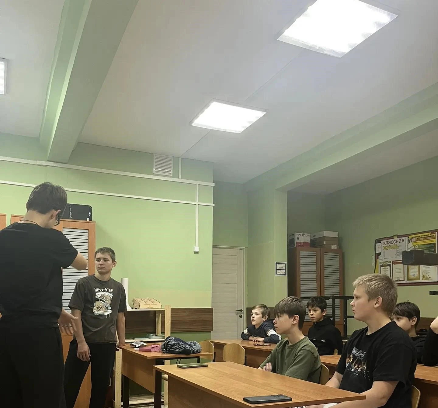 Совсем скоро - соревнования «Школа безопасности». Команда усиленно тренируется, оттачив...