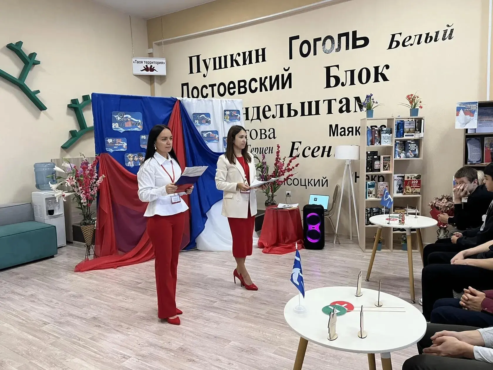 💭🎩В рамках статуса "Омск – Культурная столица России 2026" в Павлоградской центрально...
