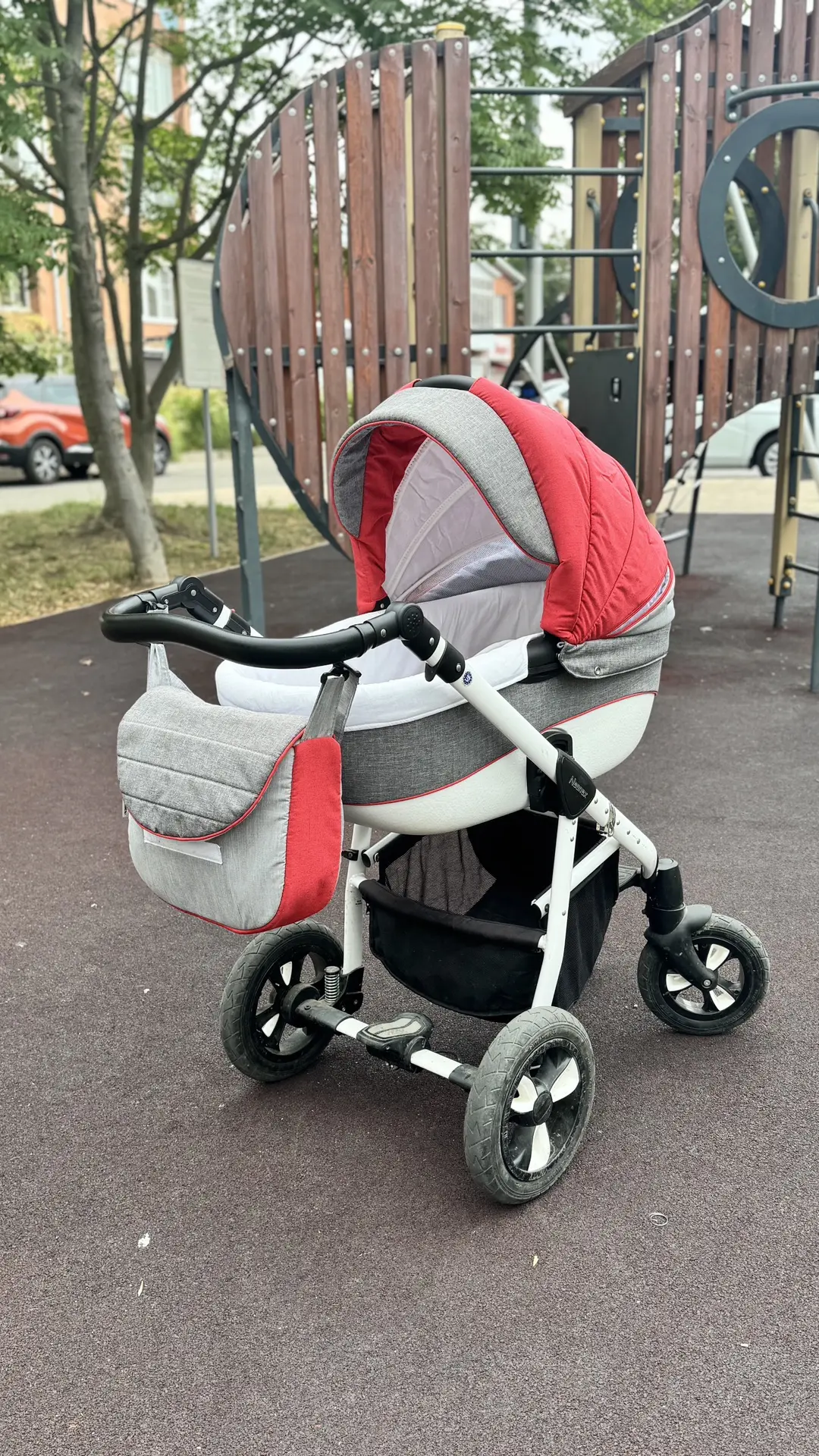 Продам коляску Adamex Neonex 2 в 1