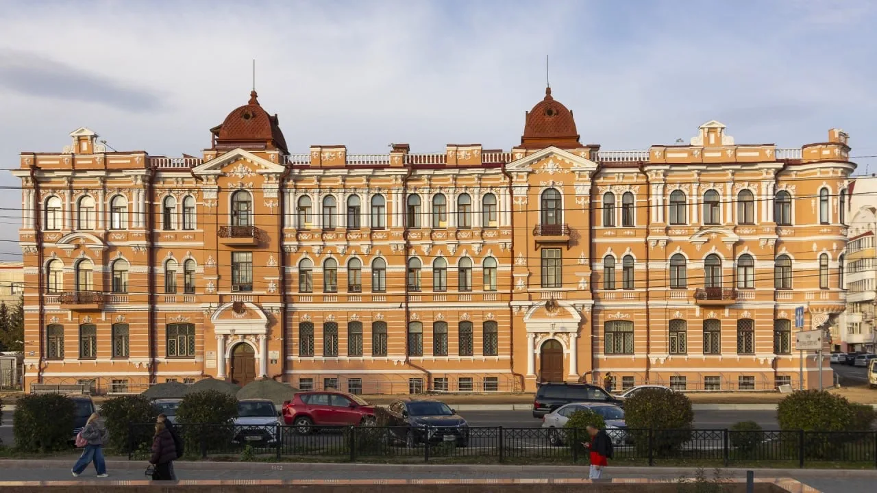 ДВОРЕЦ БРАТЬЕВ ШУМОВЫХ В ЧИТЕ