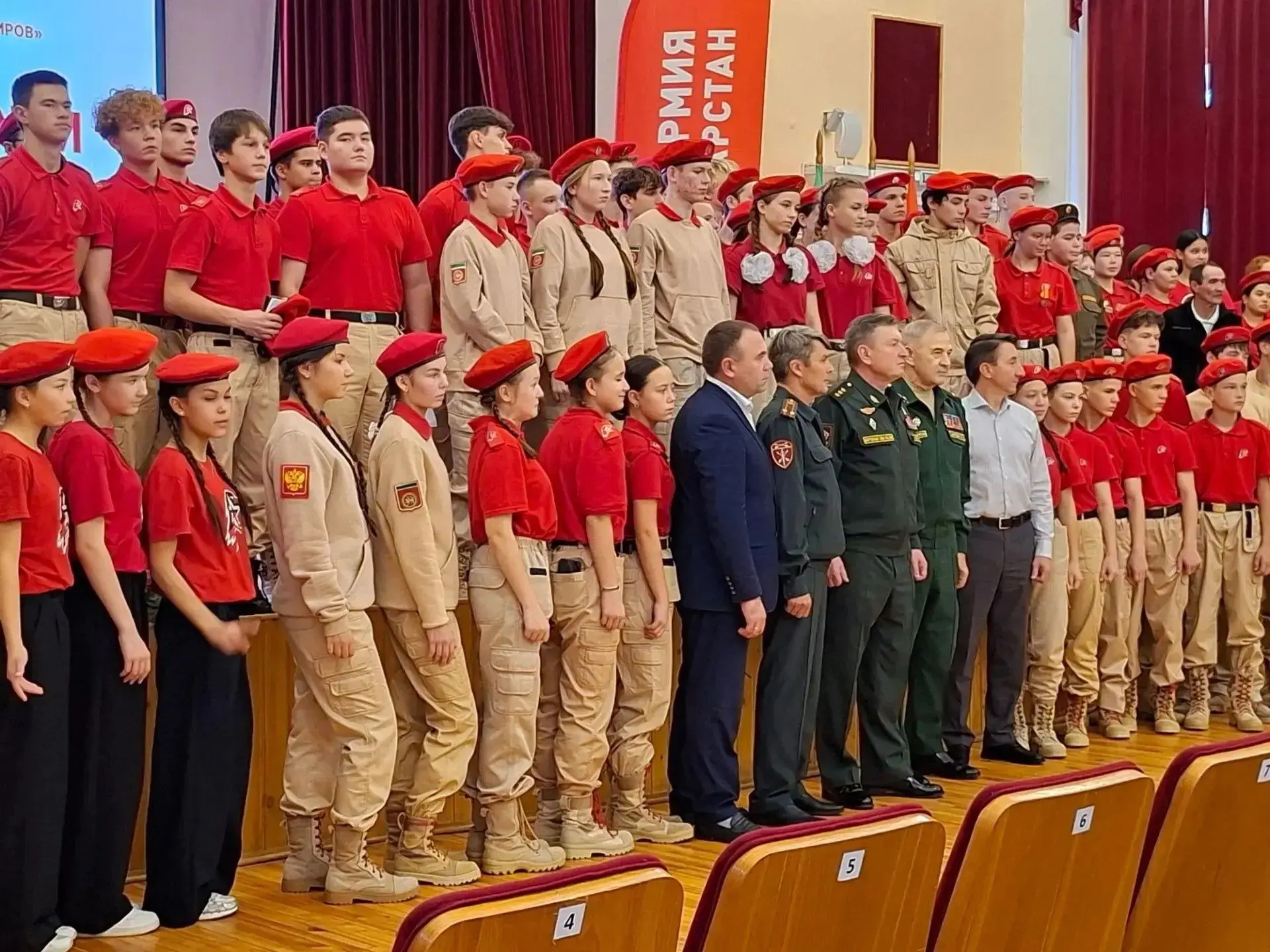 🔥Юнармейцы Нурлата — на республиканском форуме «Архитекторы будущего»!
