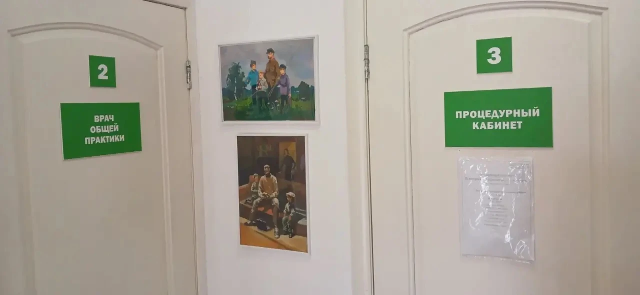 В филиале Городской поликлиники № 12 в хуторе Копанском открылась необычная выставка ху...