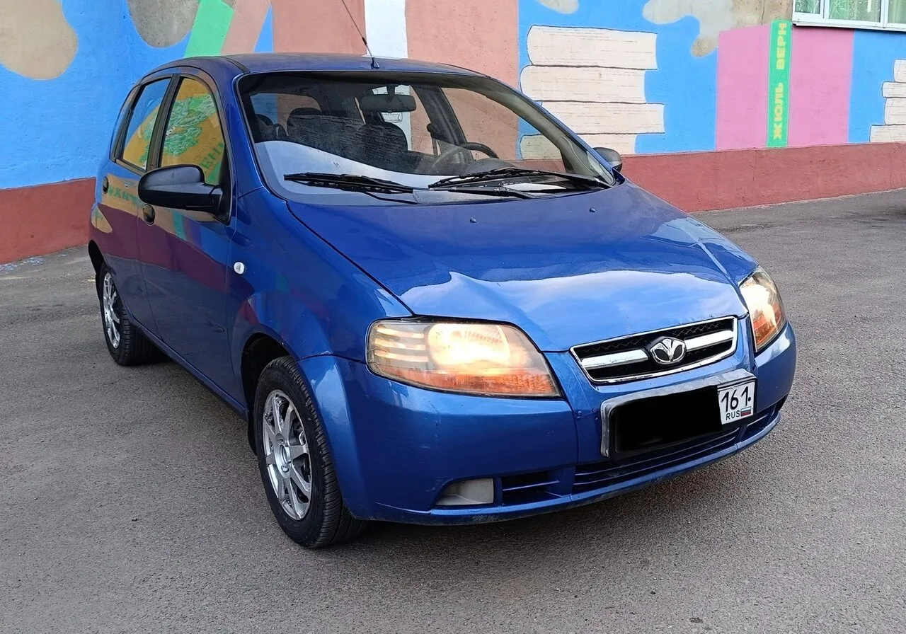Продам Chevrolet Aveo 2006 года, 1.4, механика, б/у, 255₽