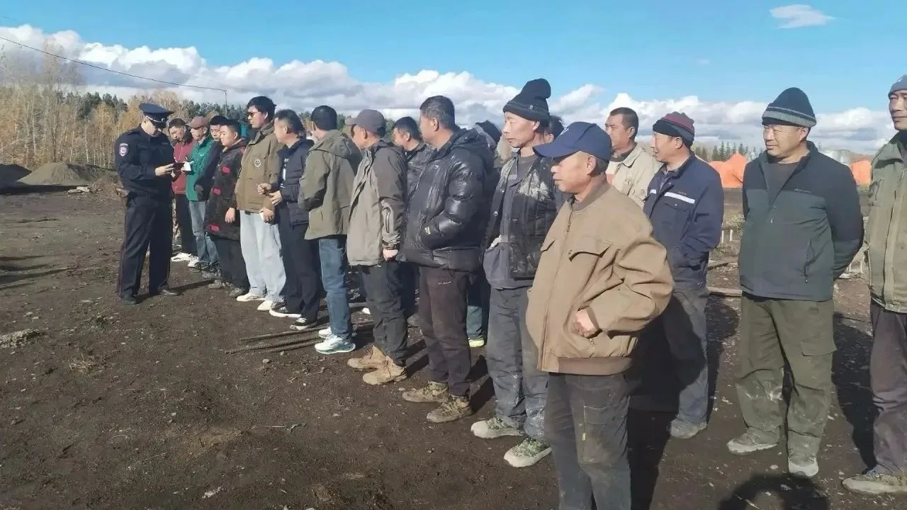 В Алтайском крае полицейские выявили 28 нелегальных трудовых мигрантов из Китая