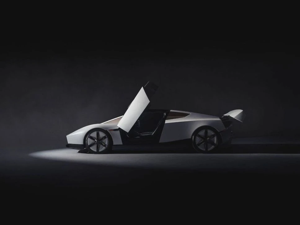 Tesla представила летающий автомобиль