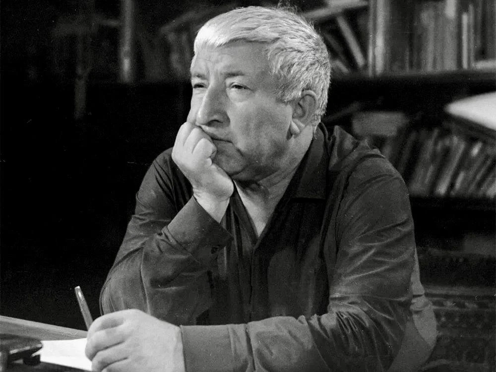 ✍️ Расул Гамзатов