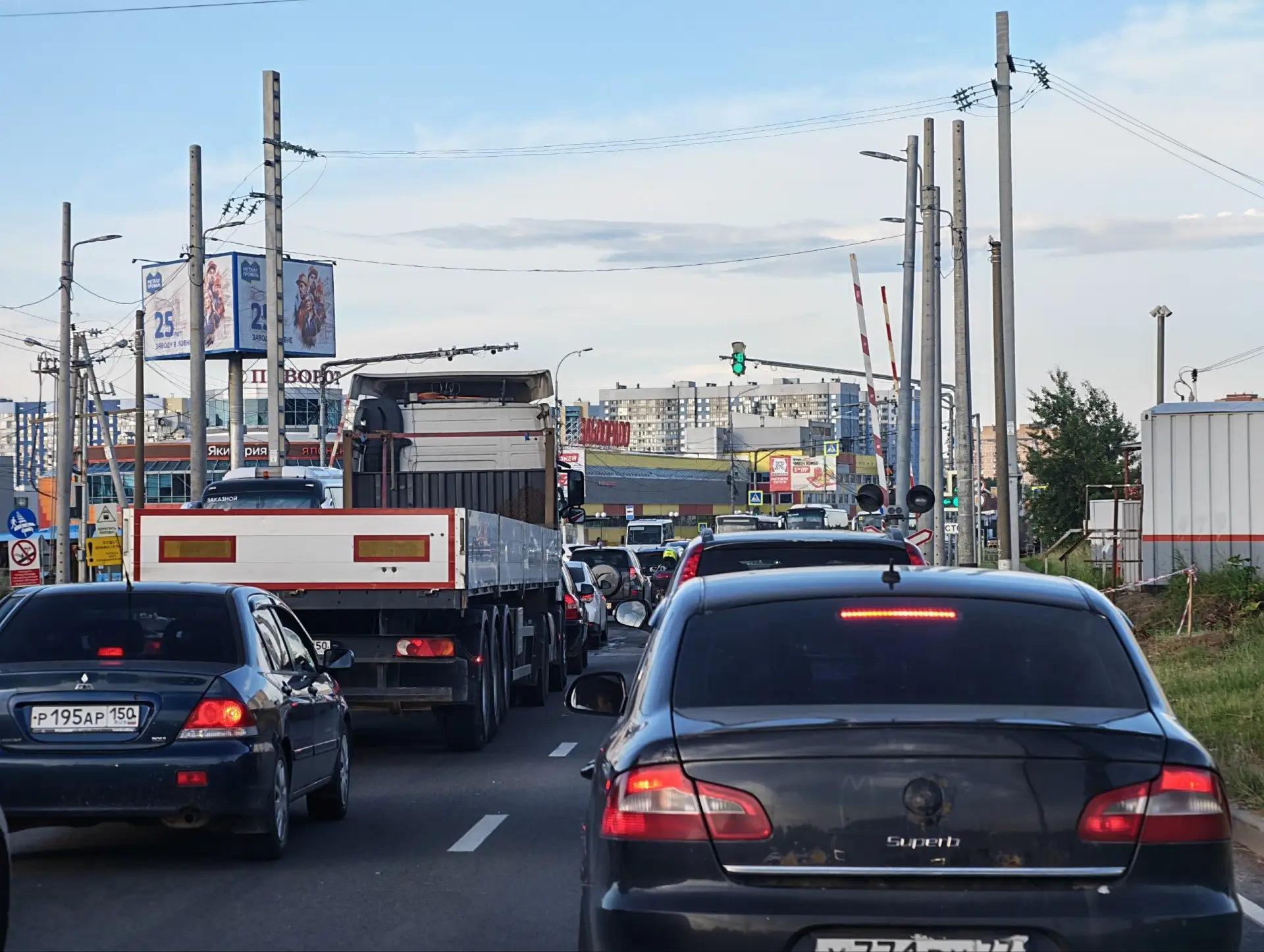 🚗 Пробки, нехватка дорог и ухудшение транспортной доступности. Это уже в документах ад...