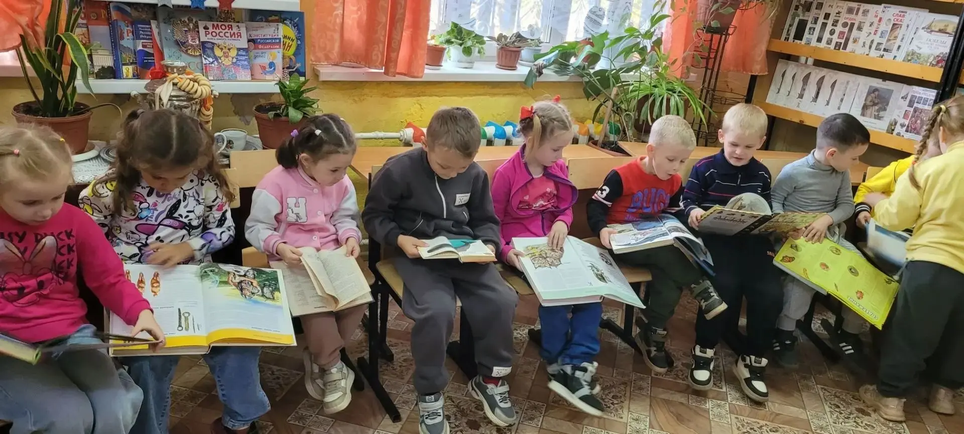 📸 Дошколята поздравили Винни-Пуха с днем рождения​