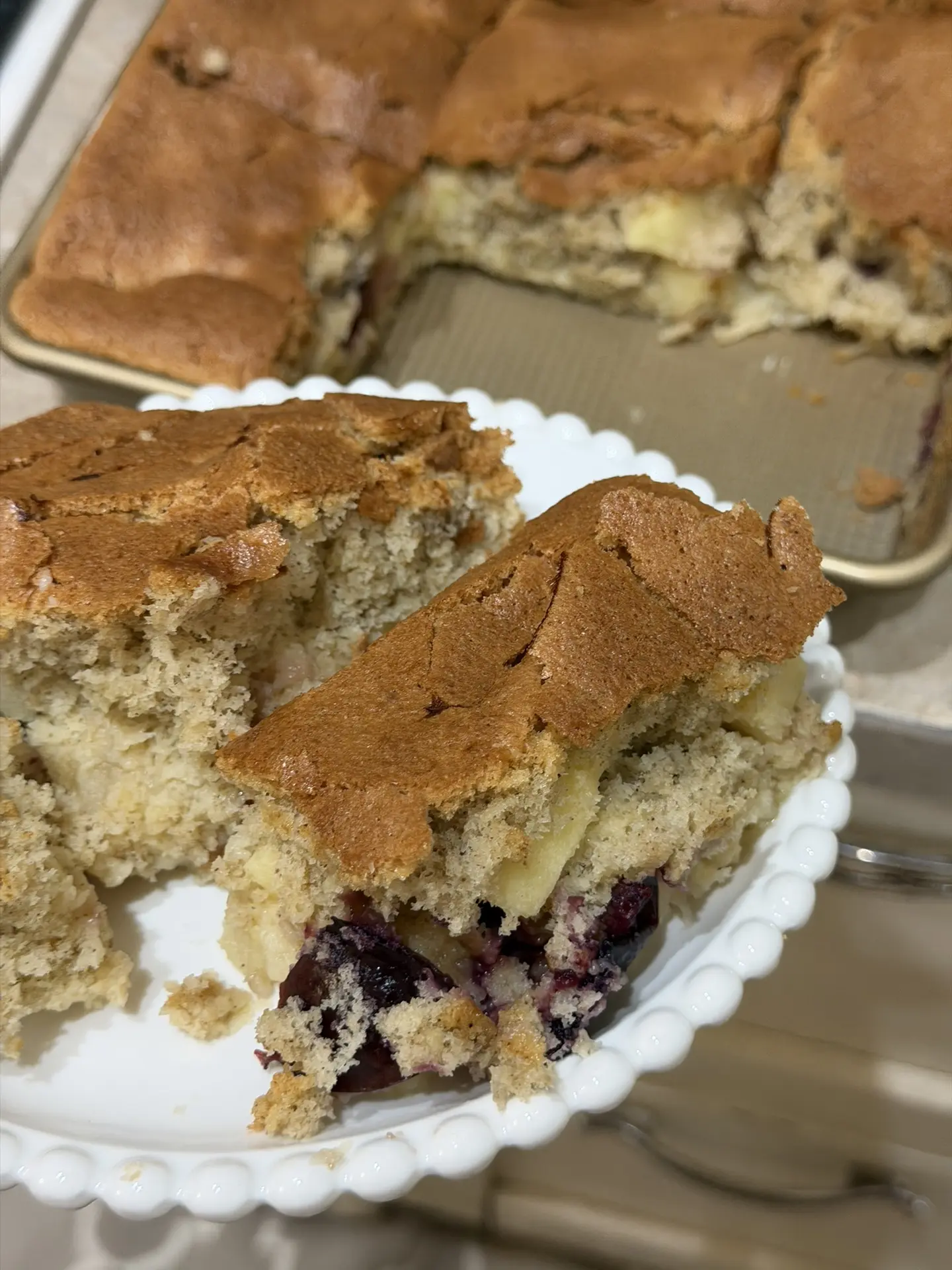 Сегодня шарлотка с яблоками,