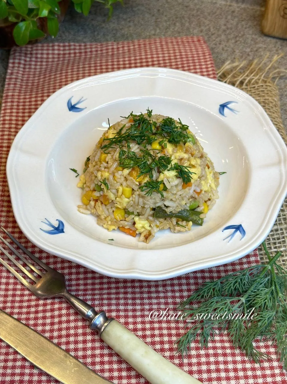 РИС С ЯЙЦОМ И ОВОЩАМИ