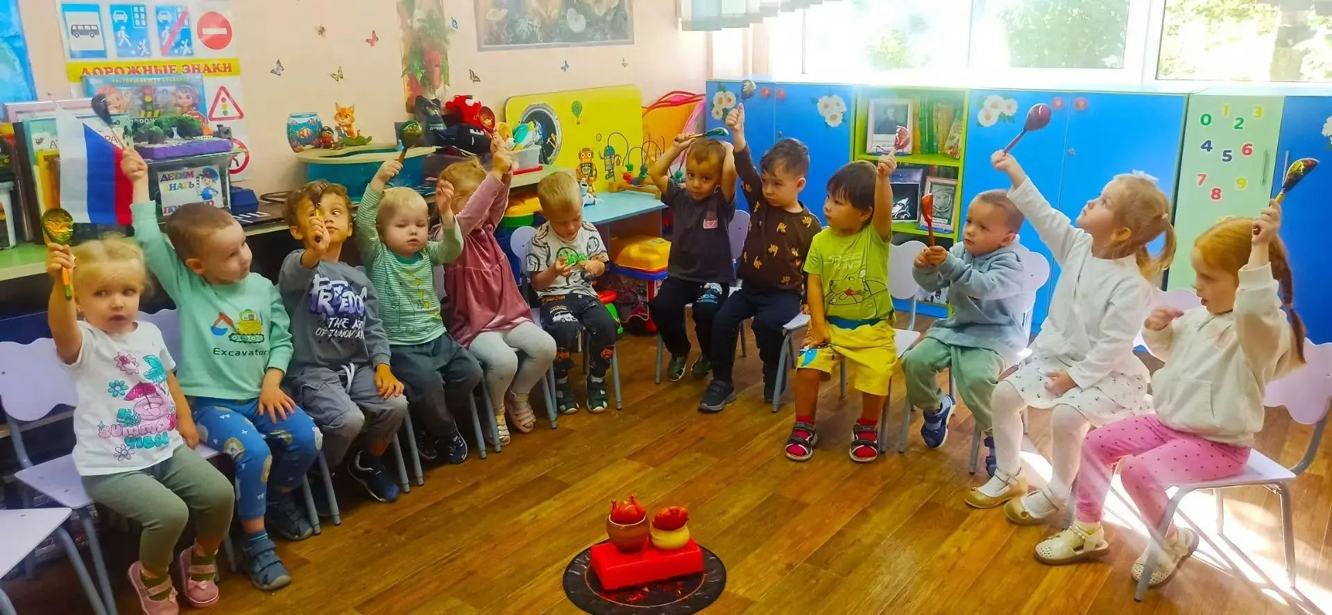 «Большой — маленький», «Горячий — холодный»: в группе «Малинка» прошли первые «уроки» а...