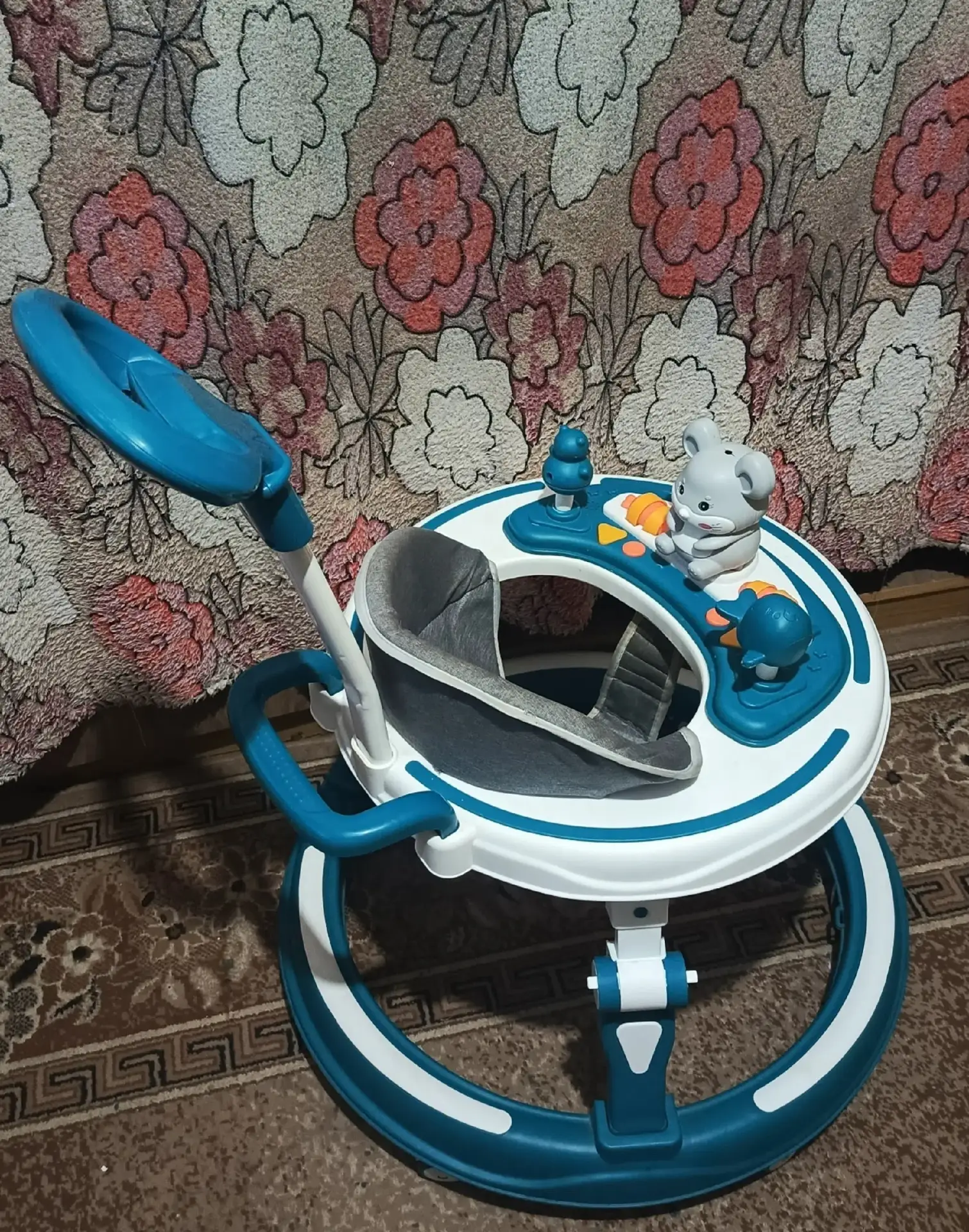 Продам ходунки цена 1000₽