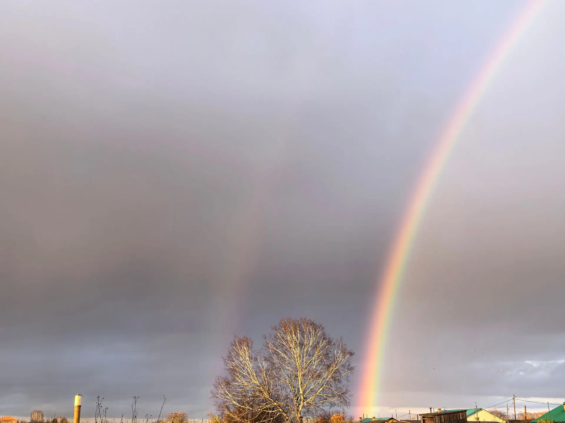 Вот такое двойное чудо можно было наблюдать сегодня вечером 🌈🌈