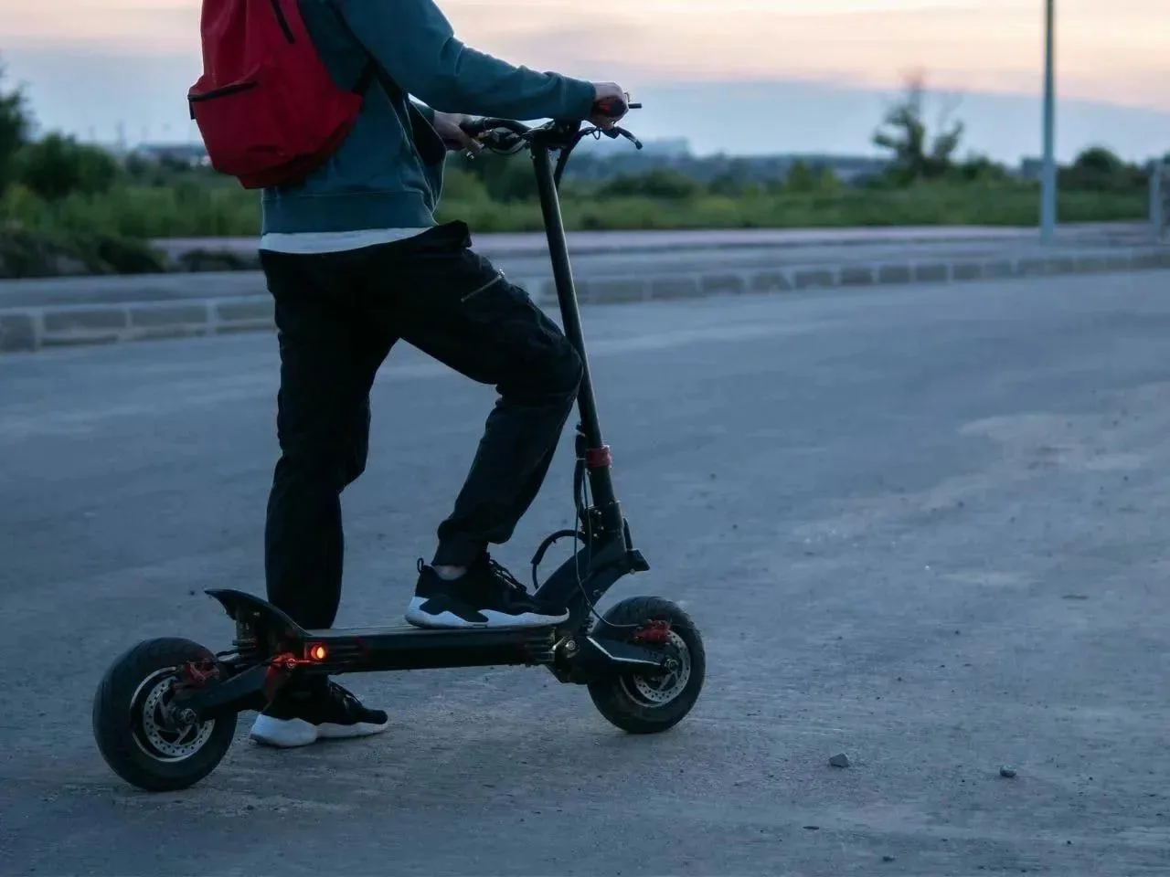 🛴 Родители Екатеринбурга выступили за проверку возраста при аренде самокатов