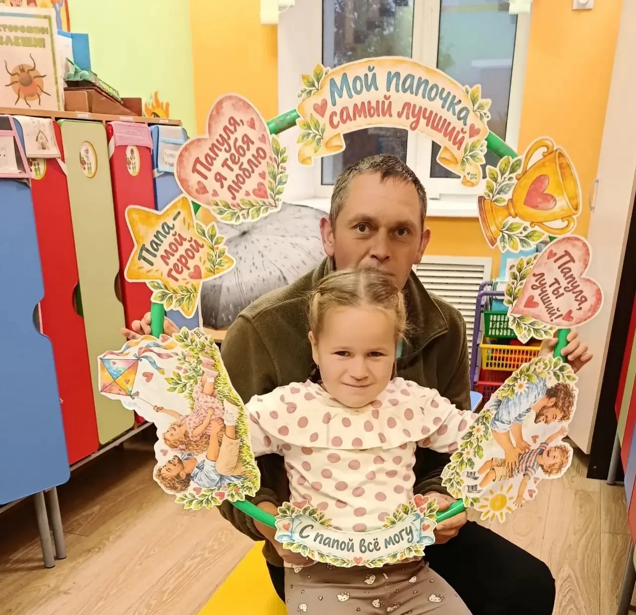 📍В старшей группе была организована фотовыставка "Папа в объективе".