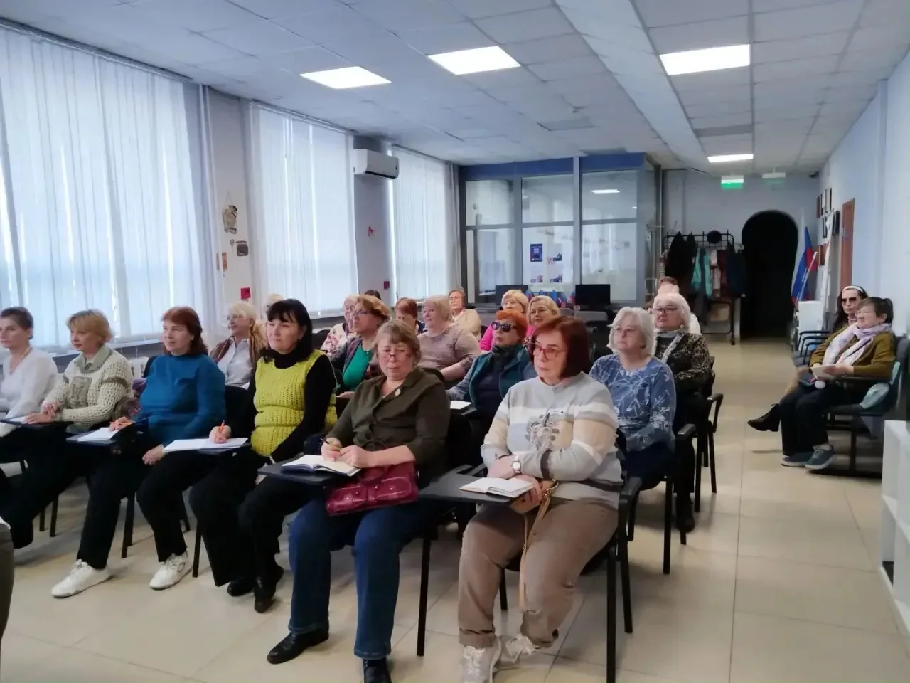 🔔 В Тюменской области прошло первое занятие факультета университета старшего поколения...