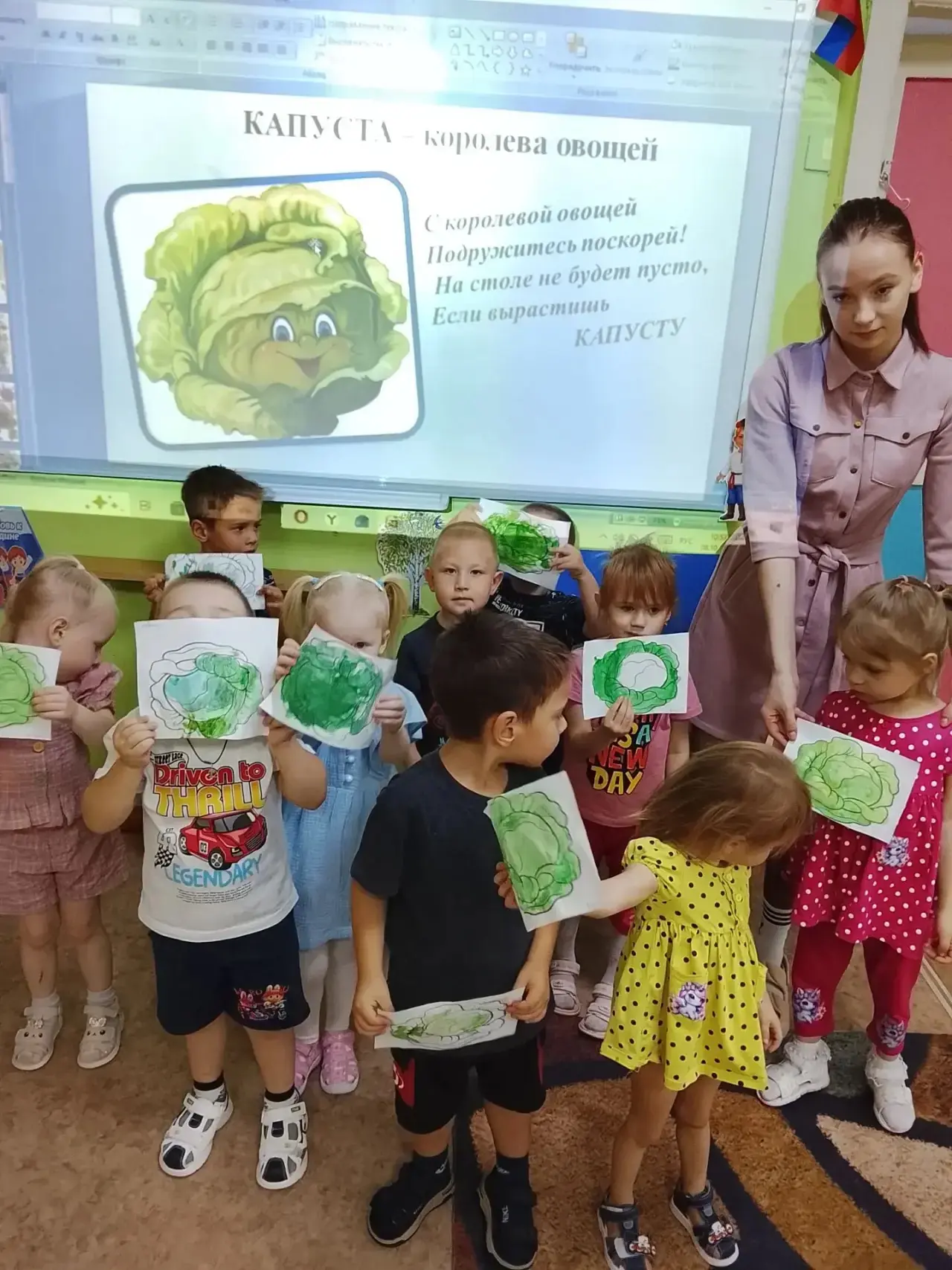 8 октября отмечается день полезного овоща капусты🥬   В группе зайчата ребята окунулись...