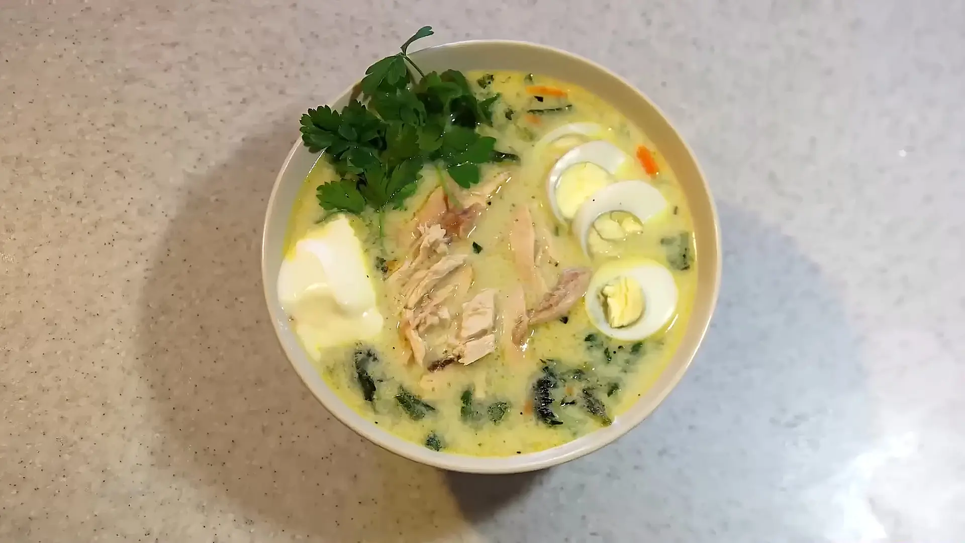 Крапивный суп с курицей