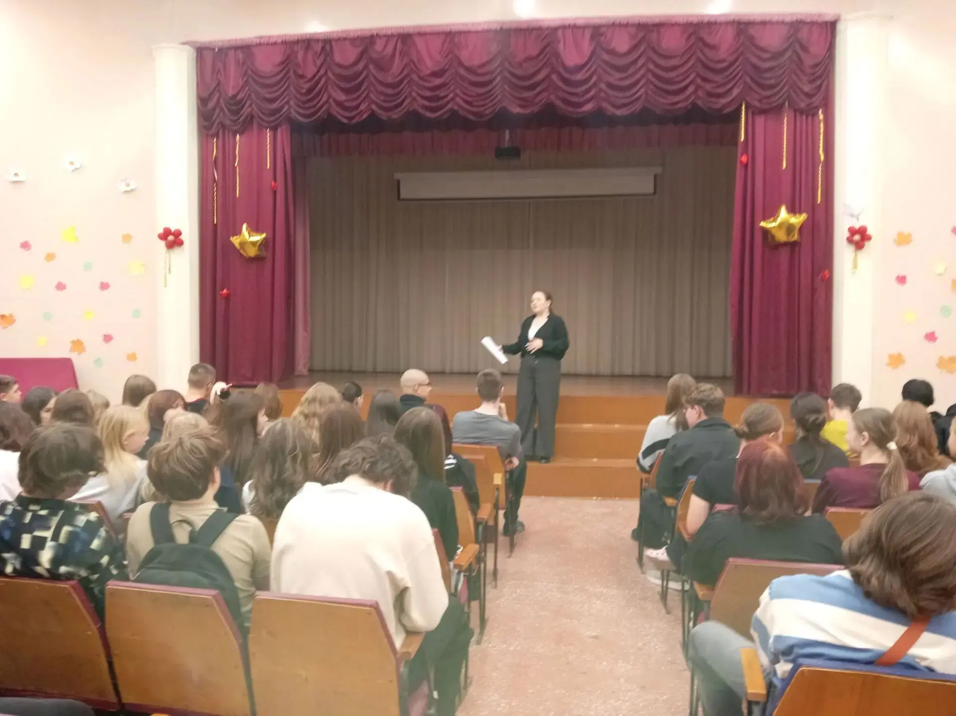 🎓 Профориентация в школе: представители Колледжа «Тьютория» (Барнаул) рассказали всё с...