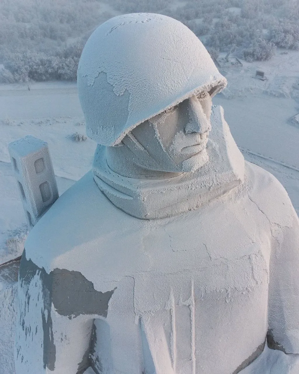 Памятник «Алёша» — один