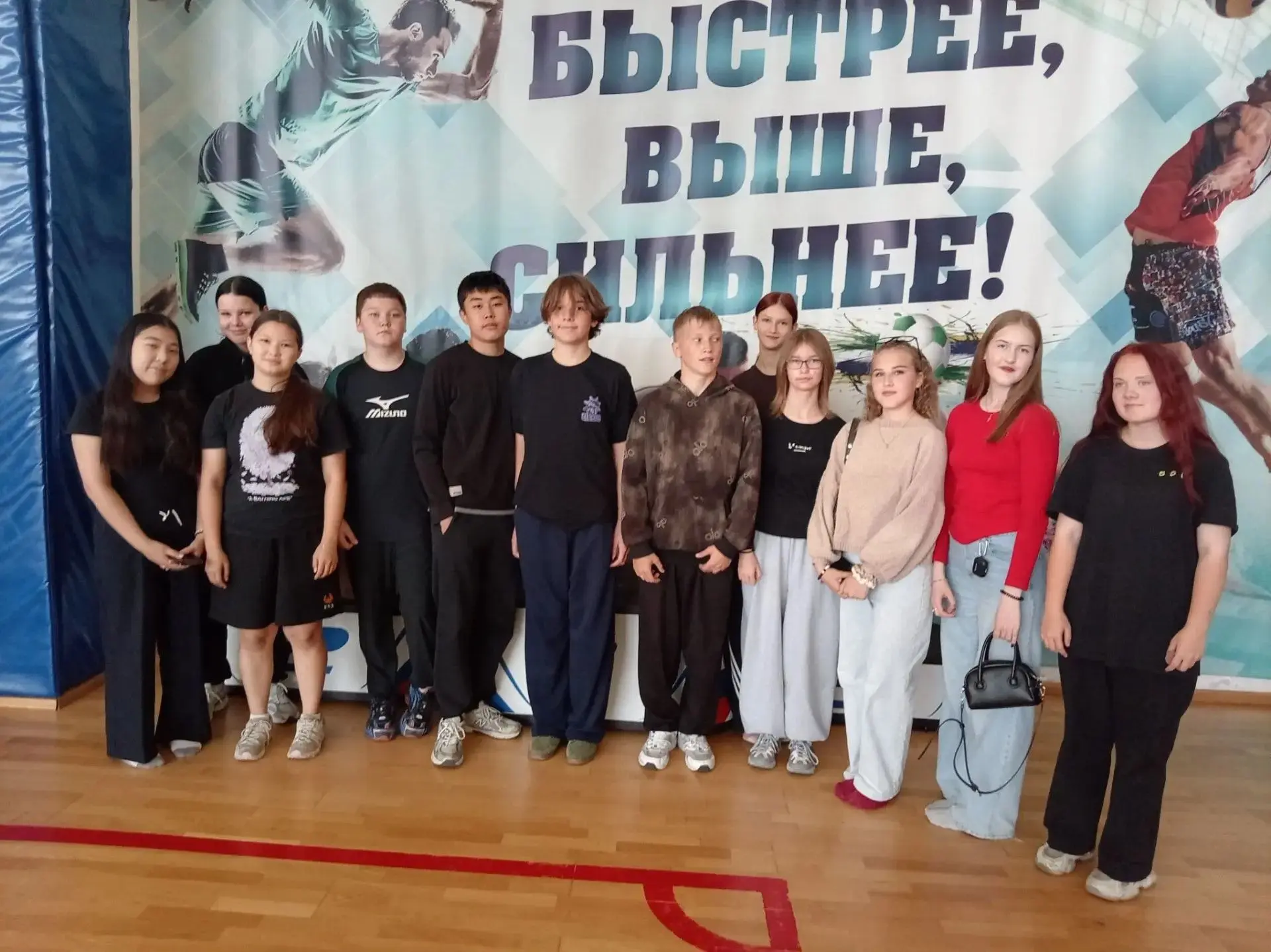 8 октября: 8-е и 9-е классы приняли вызов ГТО! 💪