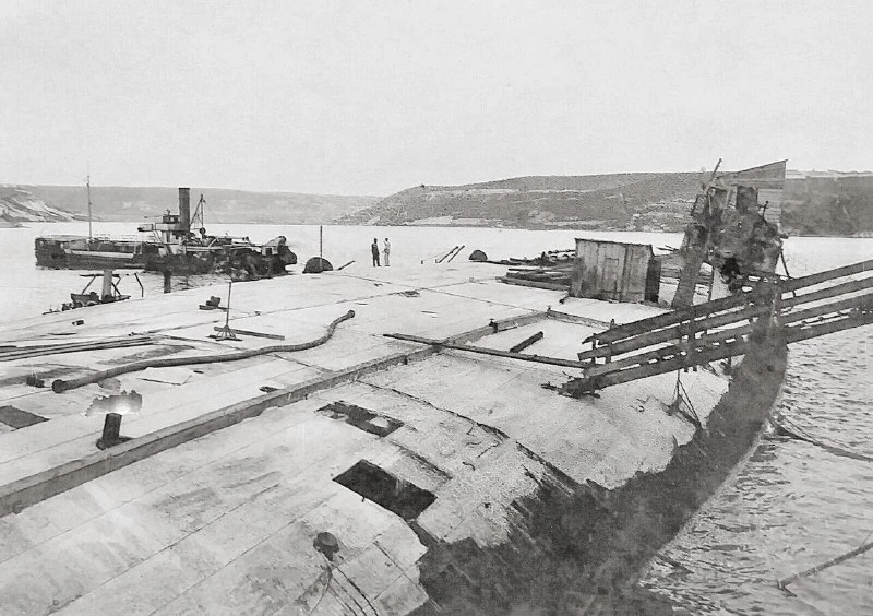 🤔 Узнаёте, что запечатлено на этом снимке? В 1918 году здесь поднимали линкор, а второ...