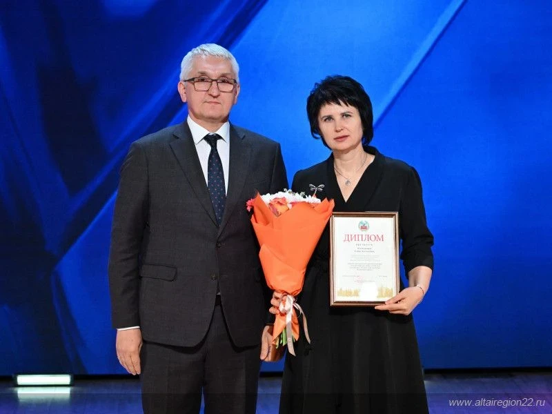 🏆 Елена Колмакова стала призером краевого конкурса наставников