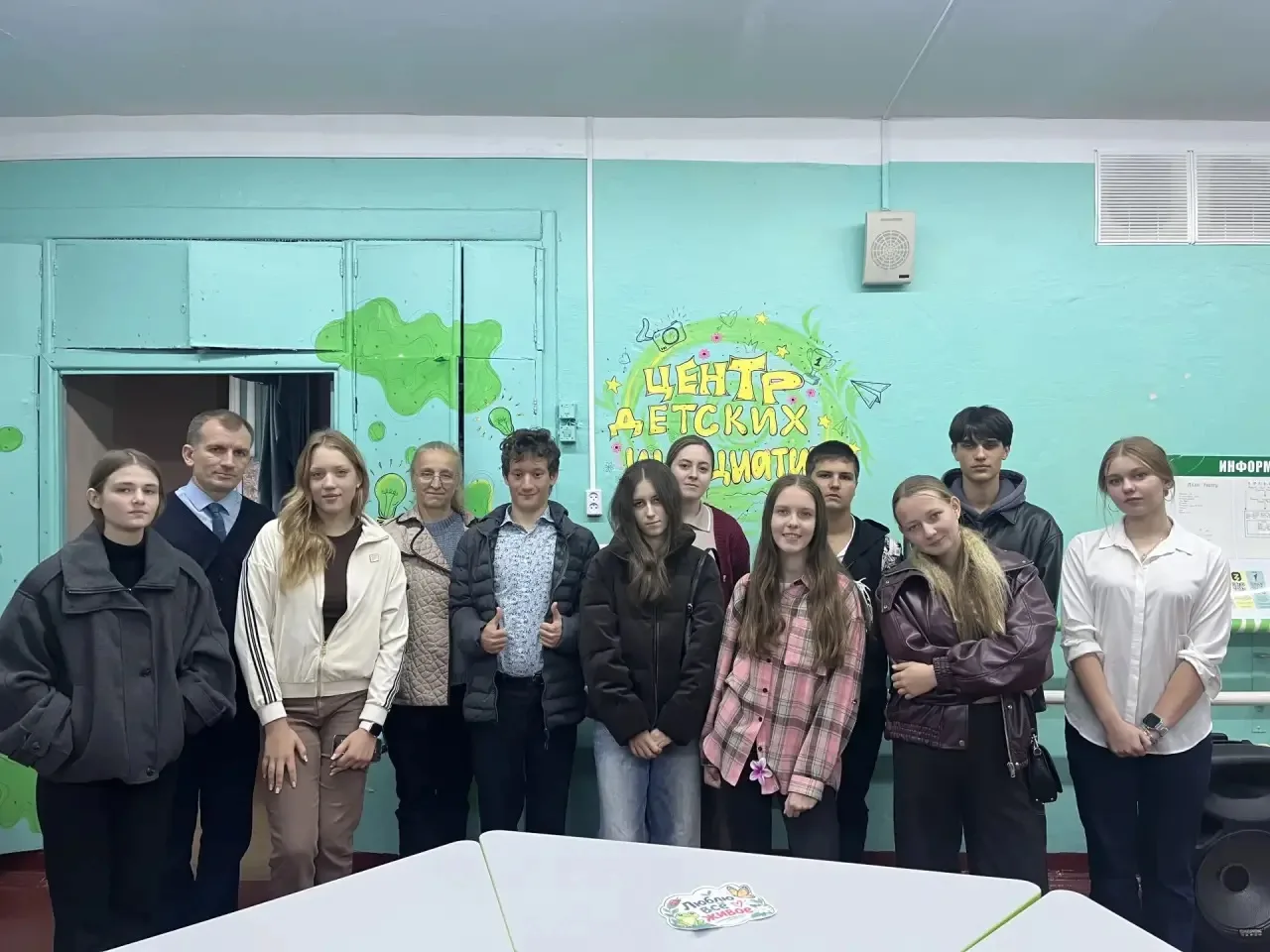 Ученик 10 «А» класса нашей школы Назар Кузьмин, руководитель Совета старшеклассников, п...