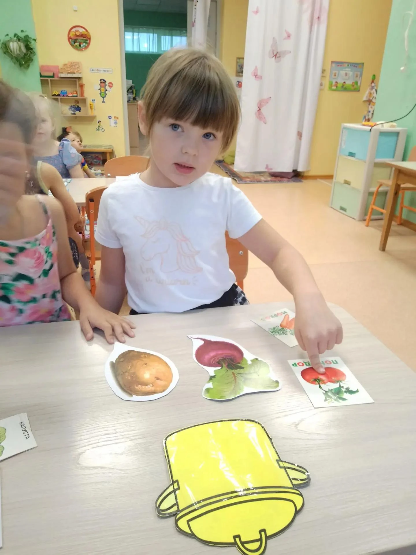 💡В старшей группе «Ладошки» ребята определяли «Полезные и вредные продукты» совсем как...