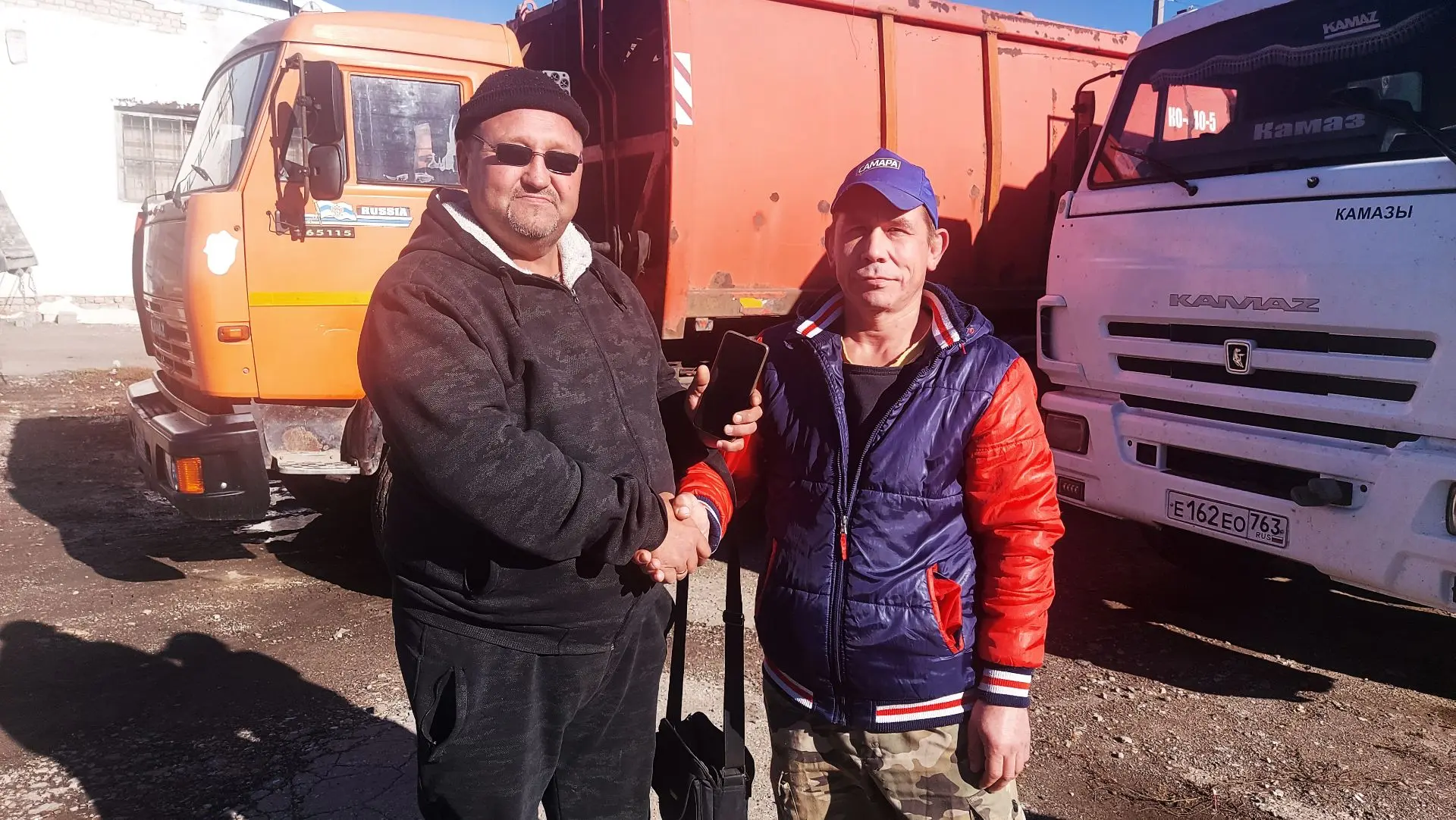 🚛 Профессия водителя спецтехники часто остается незаметной для горожан, но именно эти ...