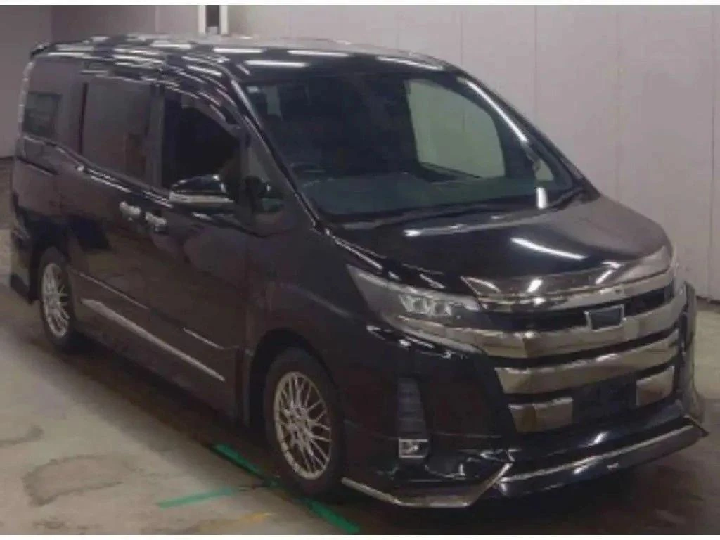 TOYOTA NOAH HYBRID SI WXB