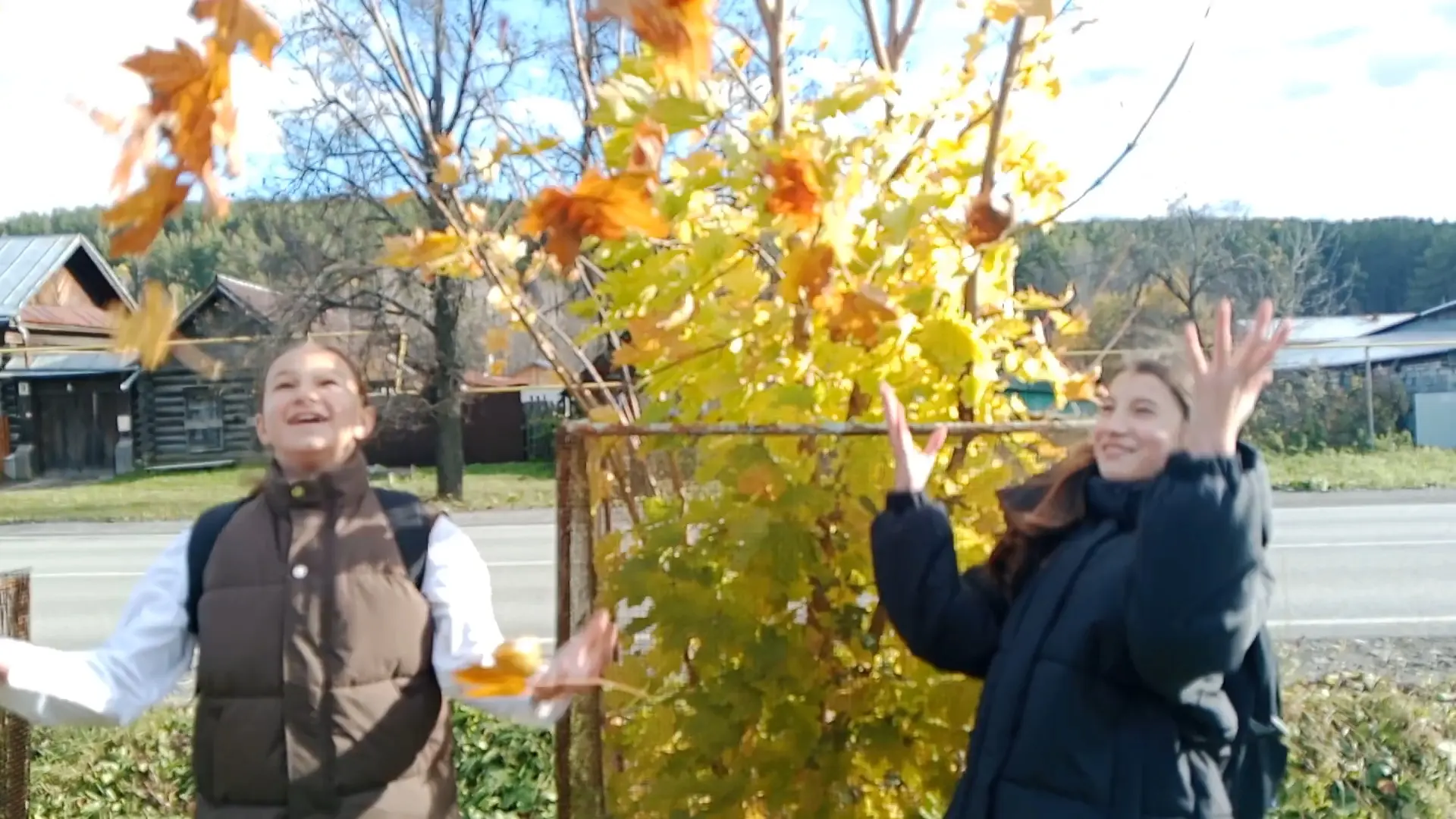 🍂 Творческий день в кружке ДПИ: прогулка за вдохновением! 🍂