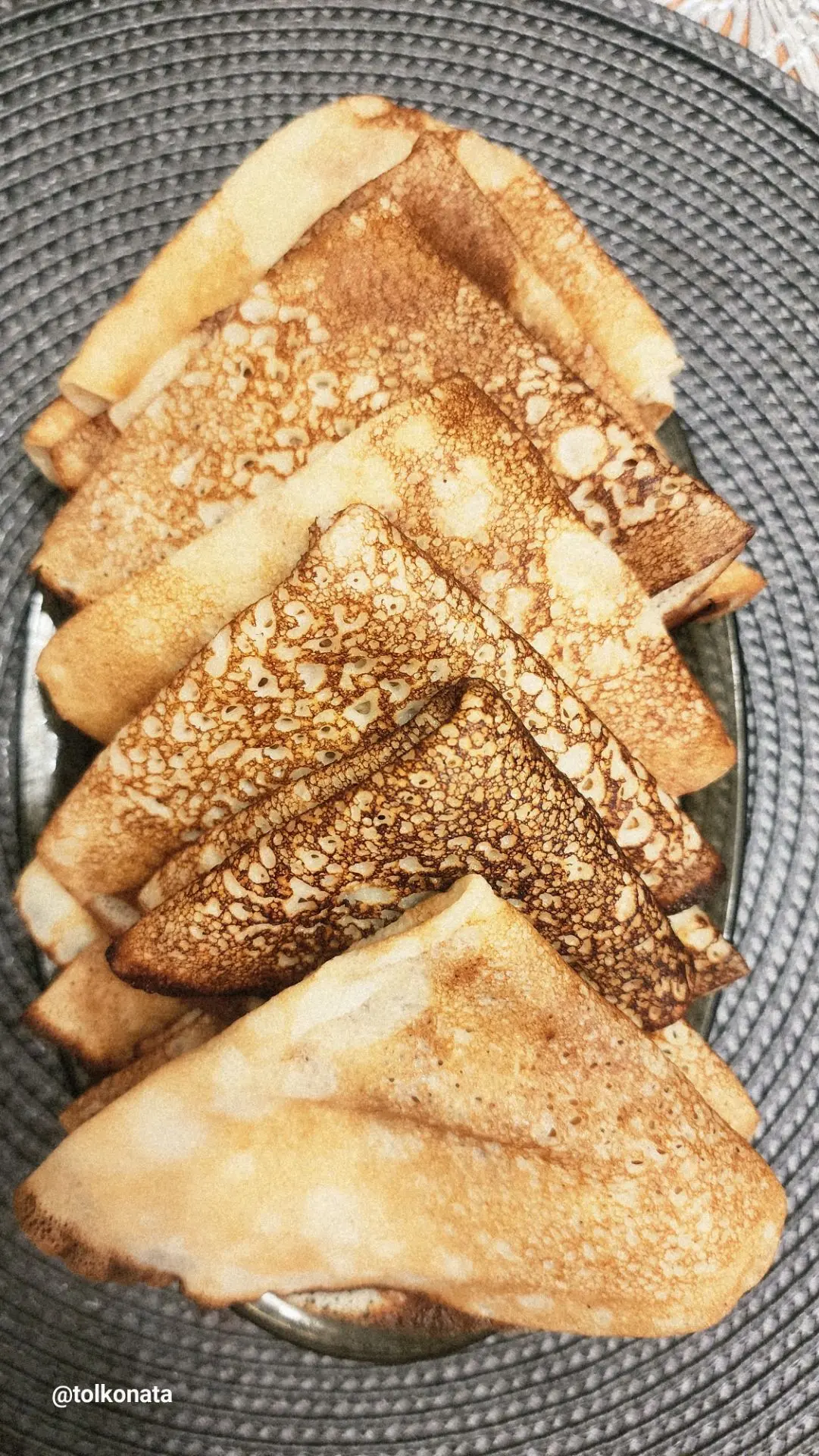 А я блинчики напекла🥞