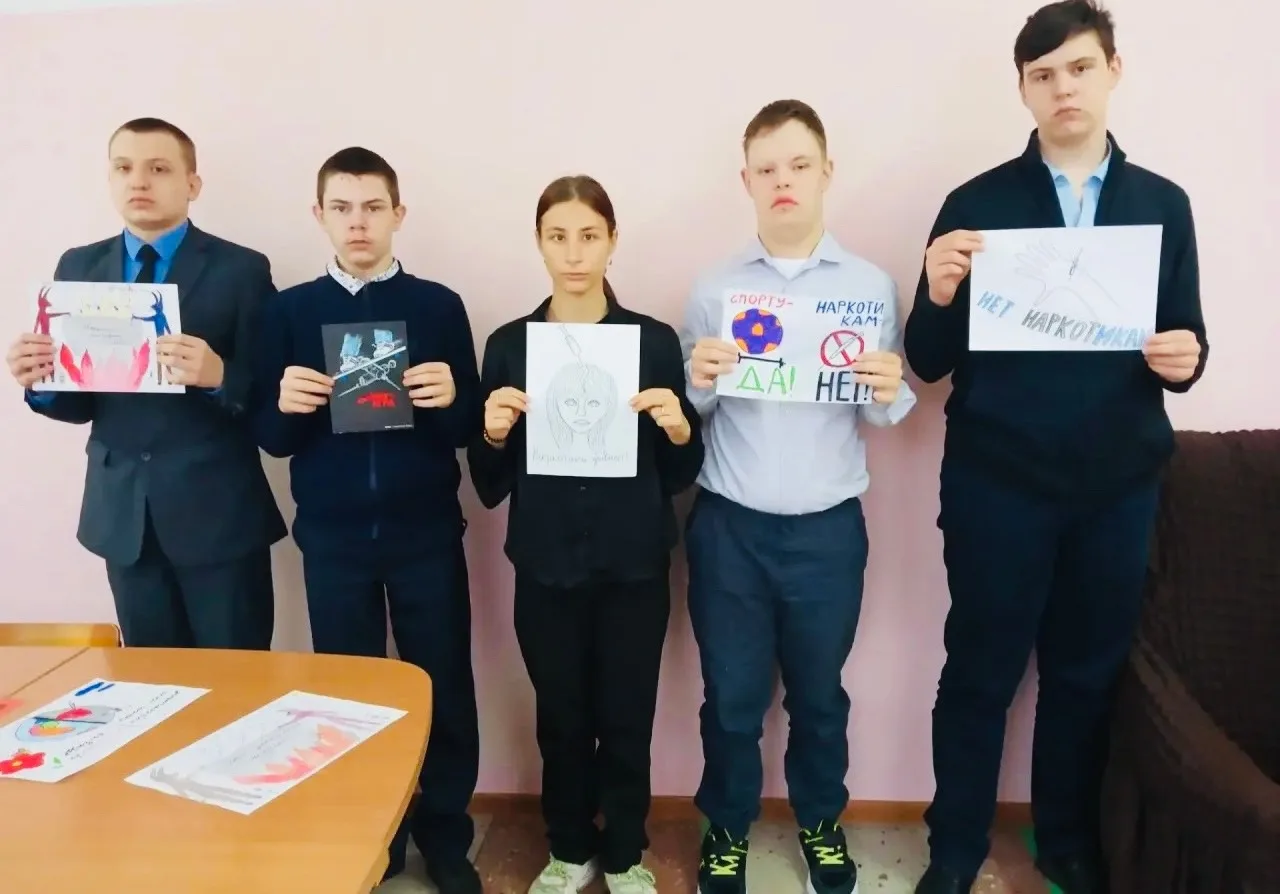 В рамках Общероссийской акции «Призывник - Защитник Отечества» с обучающимися МКОУ «Шко...