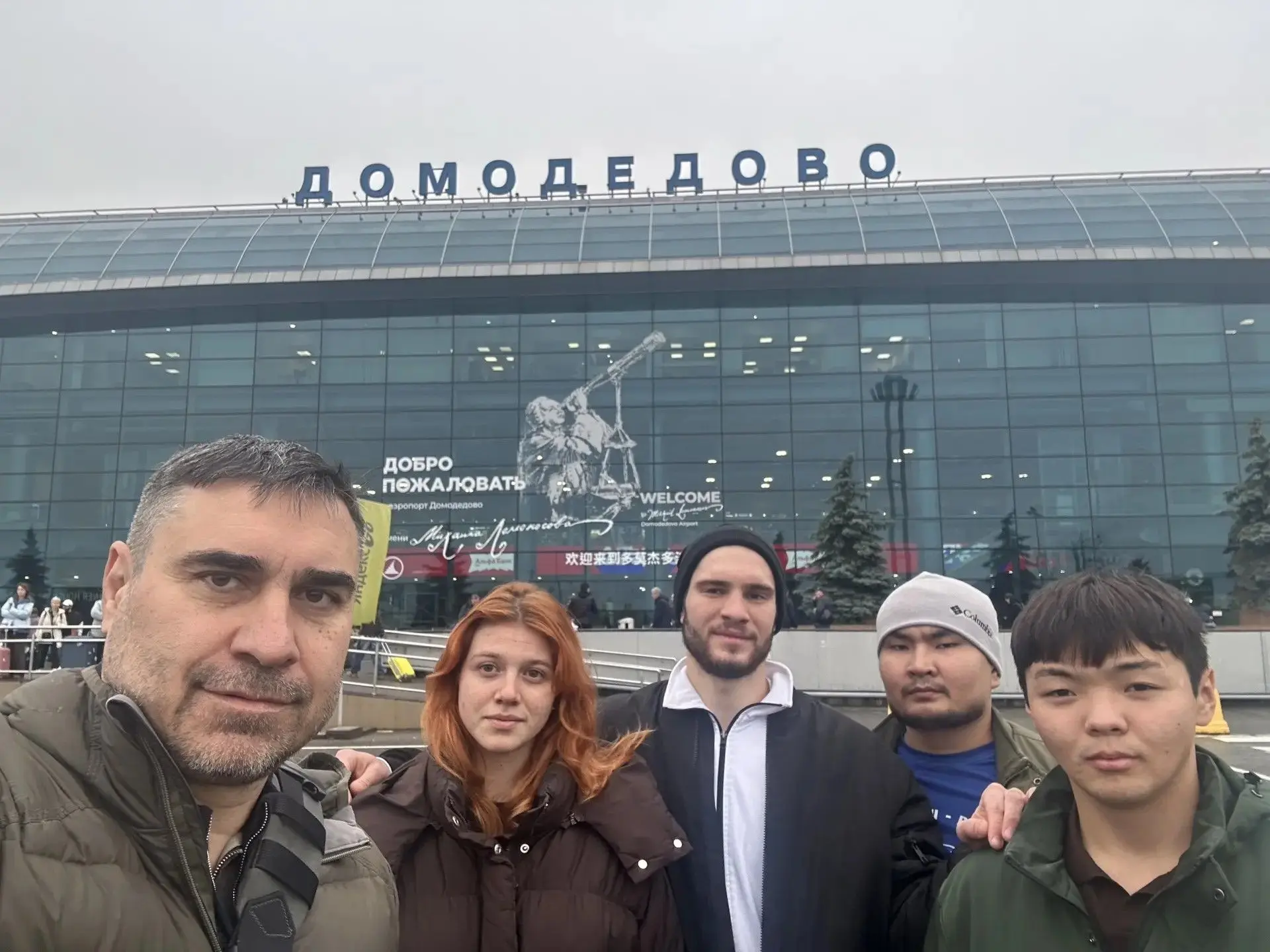 Сейчас время молодых. Если ты молод, амбициозен, патриотичен, готов встать на защиту Ро...