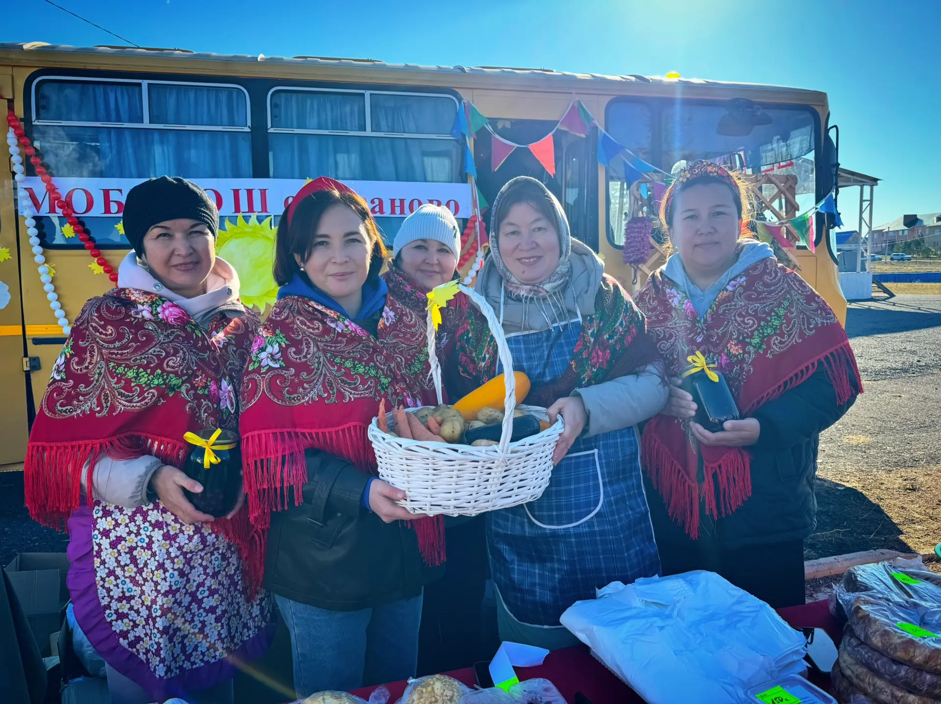 Продолжаются наши осенние ярмарки. Каждый раз стараемся сделать упор на какое-то направ...